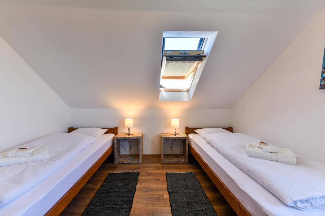 Wildernest Holiday Home Rakovica Kültér fotó